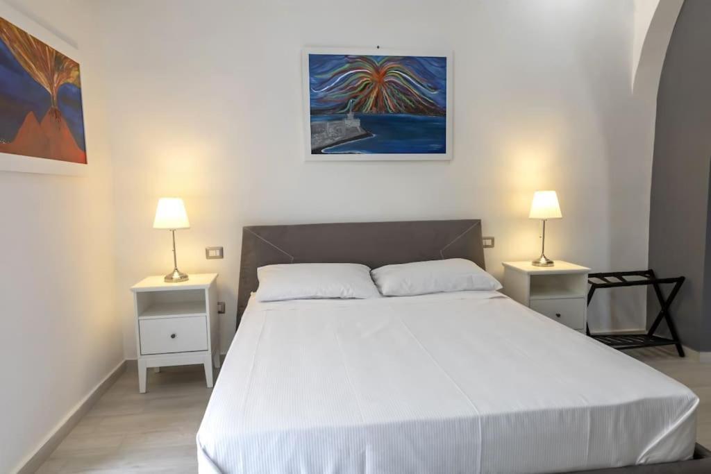 Giorgia's Historic Center Apartment *
